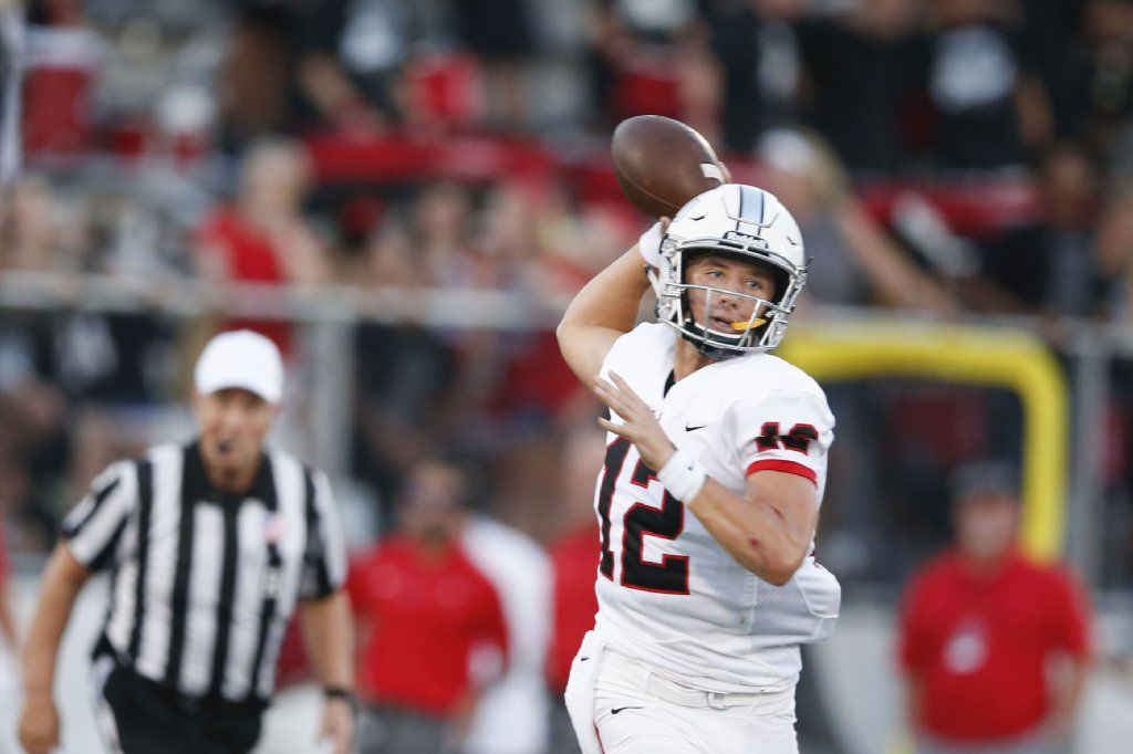 Union quarterback Peyton Thompson